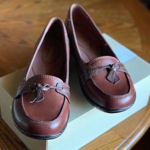 New Clarks Loafer Shoes Brown 8 Wide